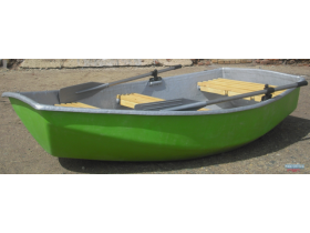Гребная пластиковая лодка Спрей 230