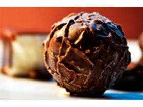 Глазированные шоколадные конфеты «Сникерс»